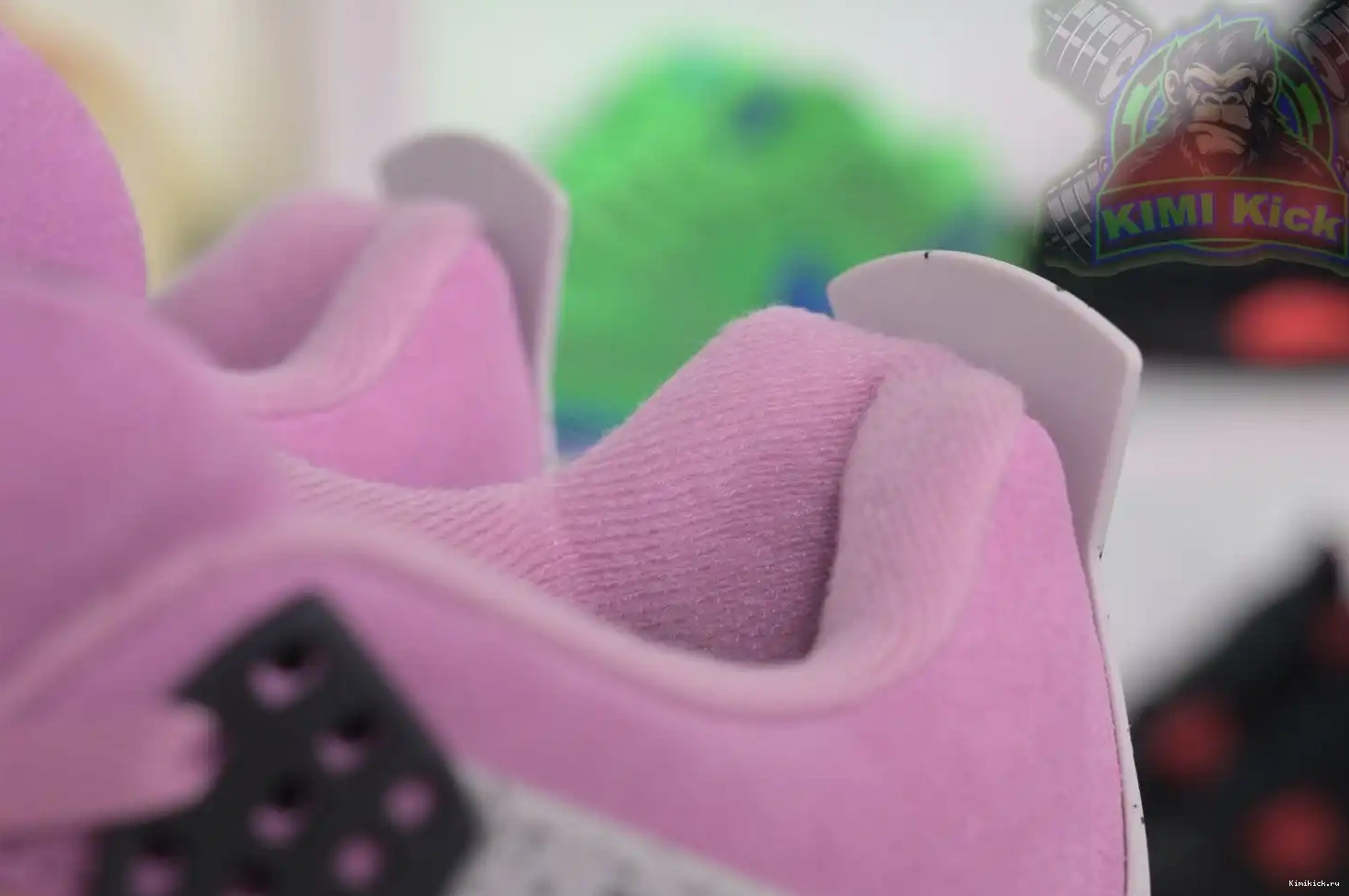 Jordan Air Kimikick Jordan 4“Orchid” 0515